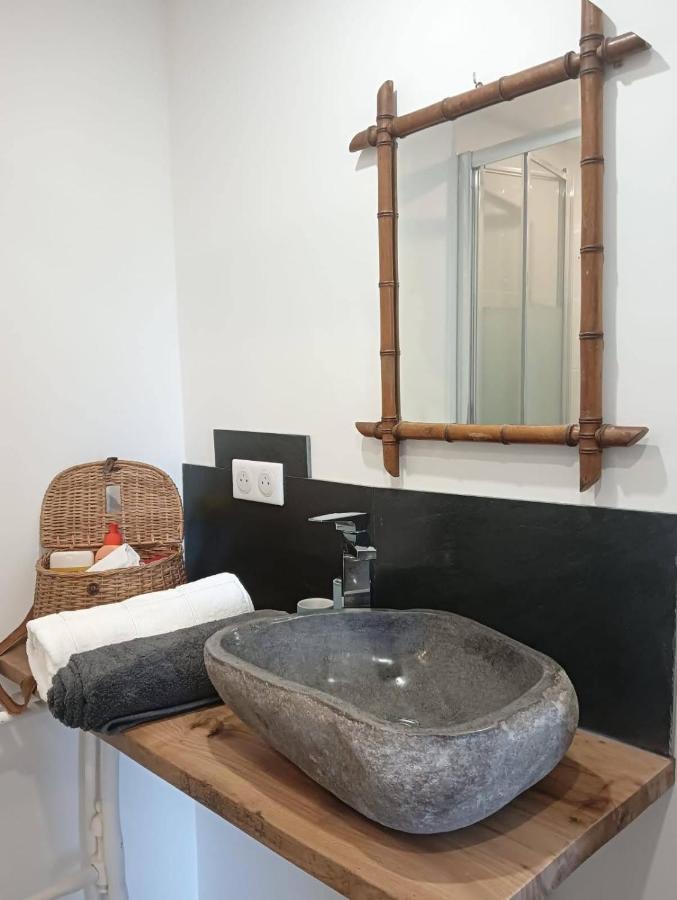 Escapade De Charme Les Pieds Dans L'Eau Apartment อูลกัท ภายนอก รูปภาพ